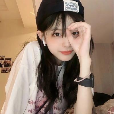笼中女